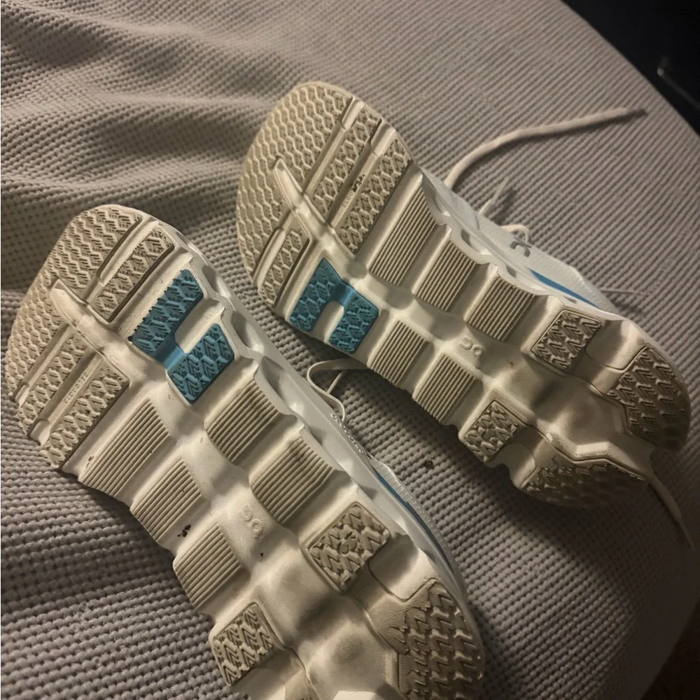 On Cloudrunner 2 White and Blue Sneakers - Picture 2 of 5